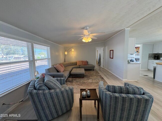 Building Photo - 147 Earl Dr