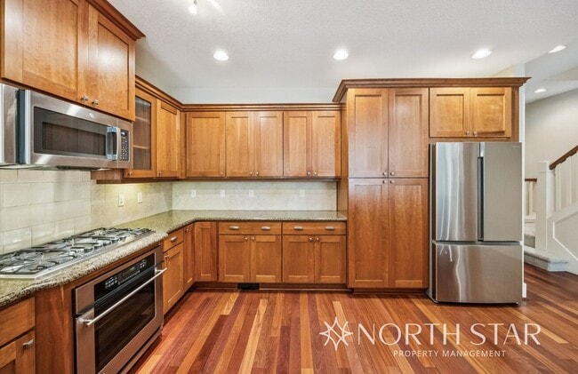Building Photo - Stunning Renaissance at Peterkort Woods To...