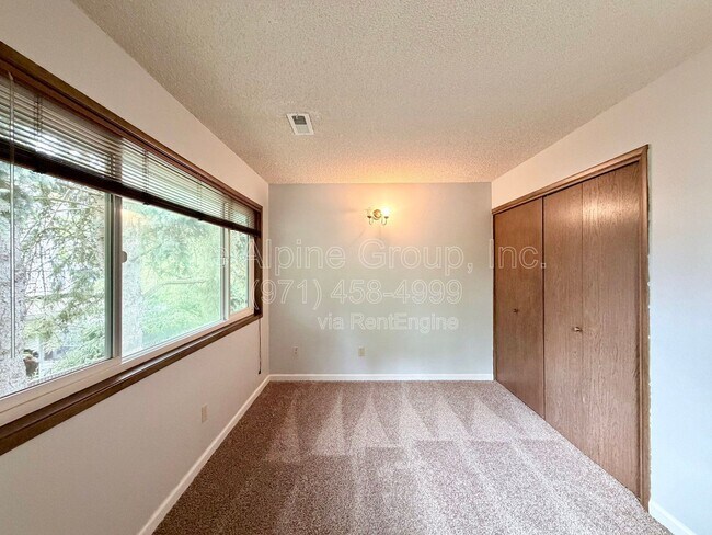 Building Photo - 5462 SW Murray Blvd