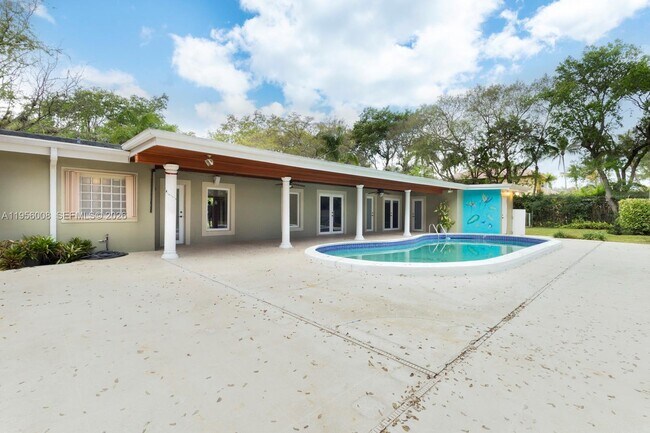 Building Photo - 6551 SW 126th St