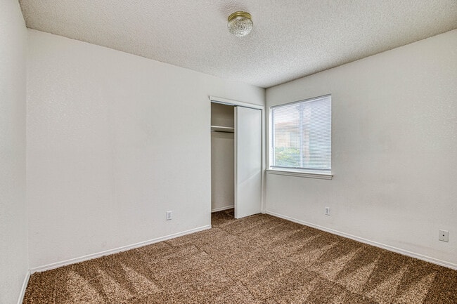 Building Photo - 12412 Tierra Marta Ct