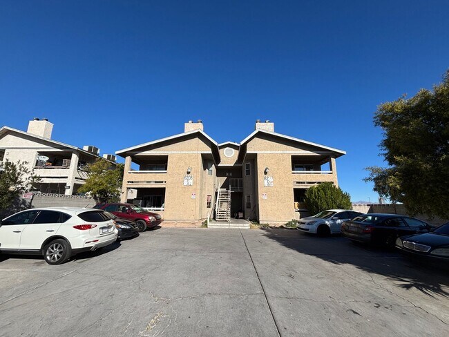 Building Photo - 6208 Yerba Ln