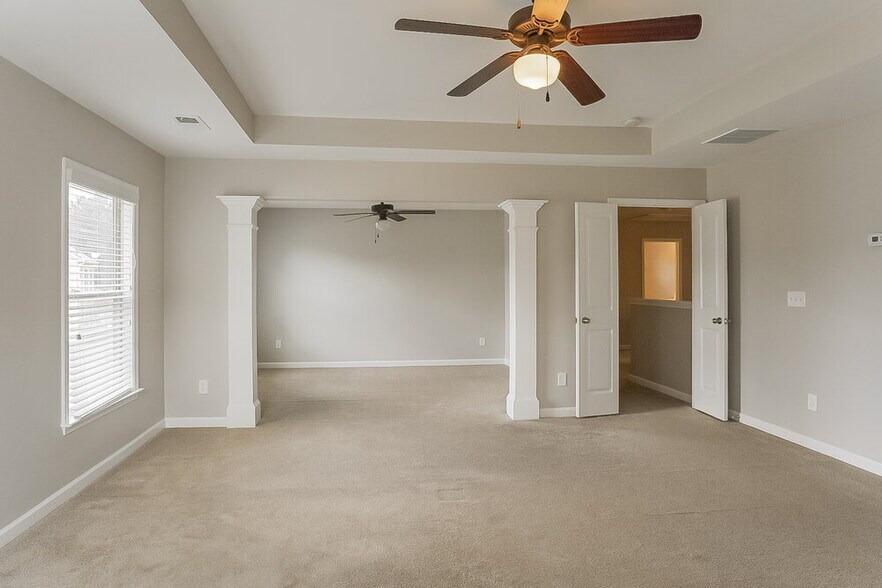 Building Photo - 3253 Willow Meadow Ln