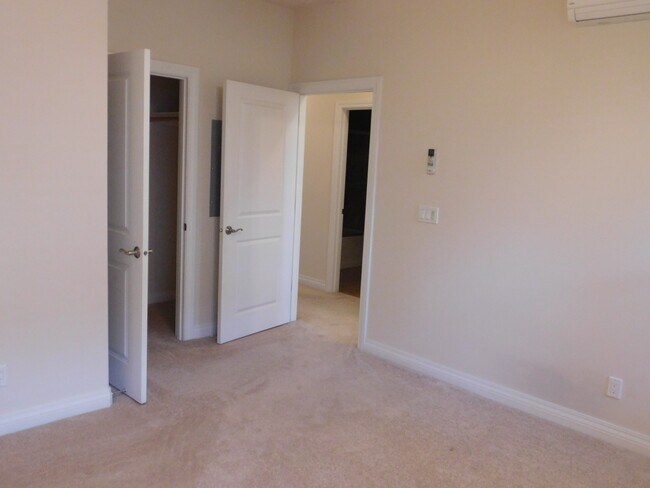 Building Photo - Kai Ani Village Beautifully Maintained 2BR...
