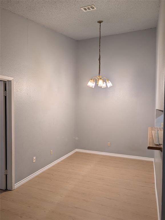 Building Photo - 613 Greenlawn Blvd