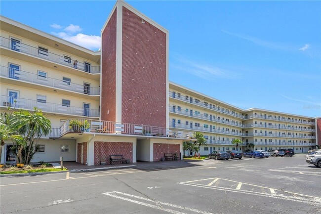 Building Photo - 5575 Gulf Blvd