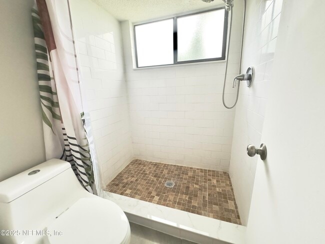 Building Photo - 8475 Seton Ct