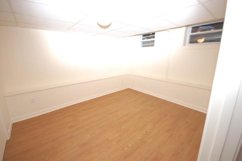 Building Photo - 8 Vinal St