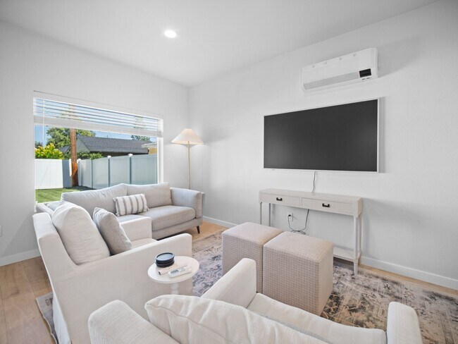 Building Photo - 3-Bedroom Home with Private Garage and Fen...