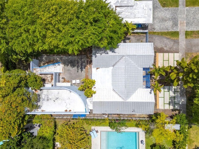 Primary Photo - 3225 SW 58th Ave