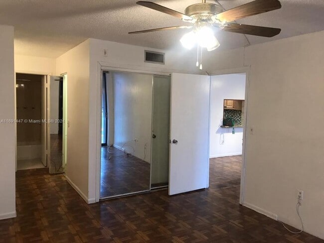 Building Photo - 1 bedroom in North Miami FL 33162