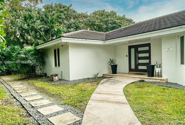 Building Photo - 415 Rovino Ave