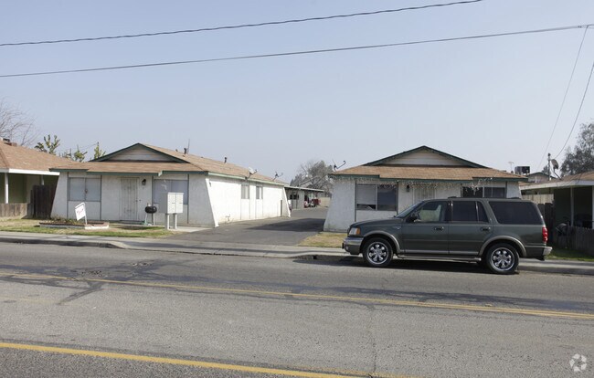 Building Photo - 600 N Blackstone St