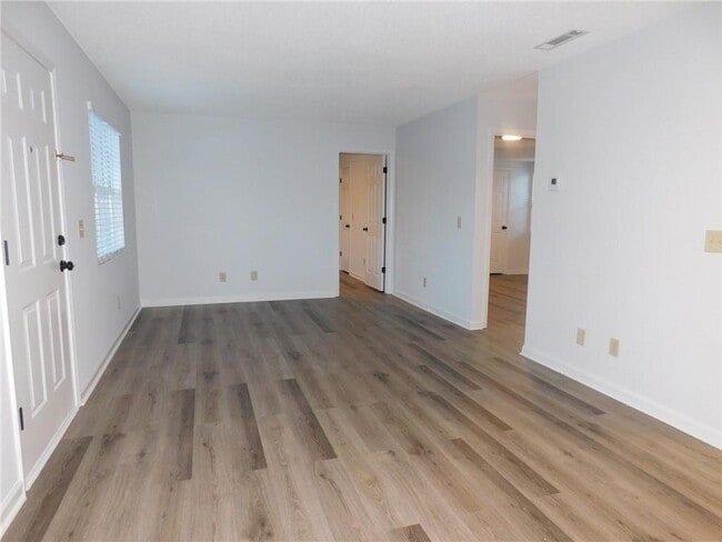 Building Photo - 94 Rock Garden Pl