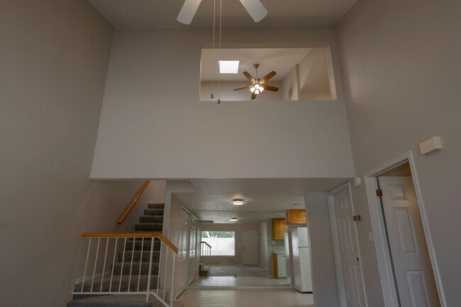Building Photo - 2 Bedroom & 2 Bath Available in St. George!