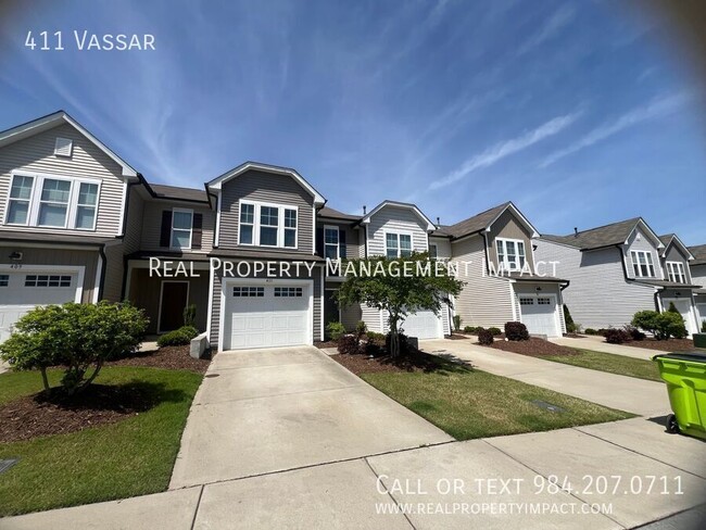 Building Photo - 411 Vassar-