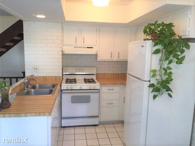 Primary Photo - 2 br, 1.5 bath Condo - 1328 Inverrary Ln