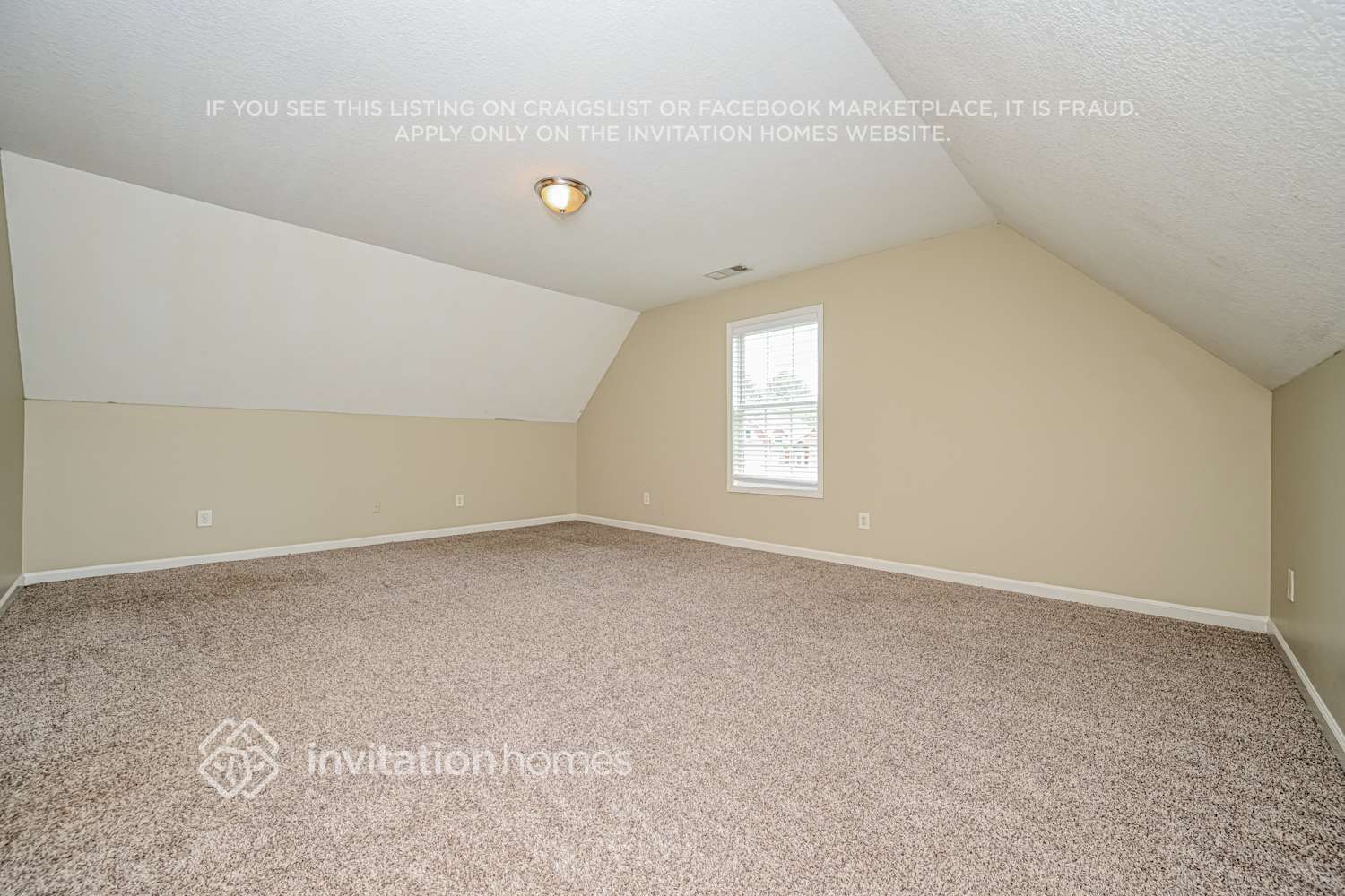 Building Photo - 605 Alyssa Dr