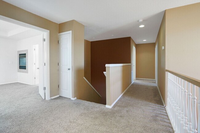 Building Photo - 4Bd/2.5Ba Two Story House - Available Soon!