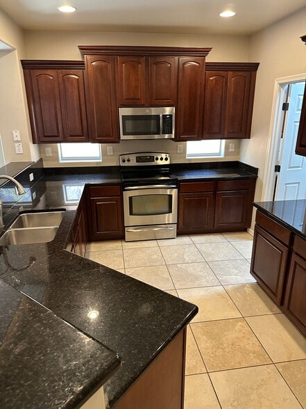 Building Photo - 6771 W Miner Trail
