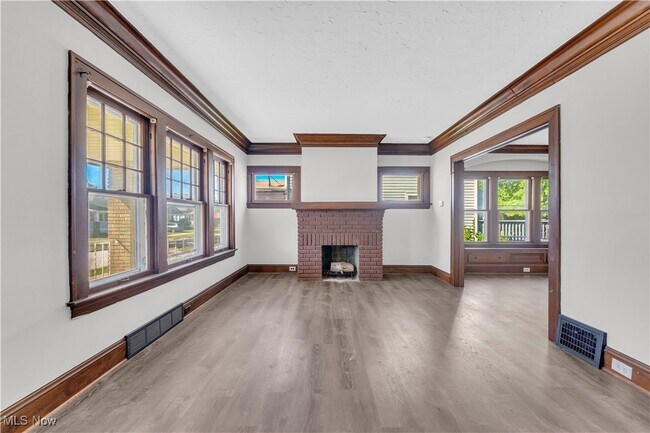 Building Photo - 18751 Monterey Ave