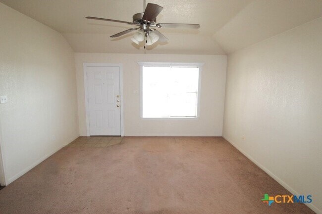 Building Photo - 2915 Sunflower Trail