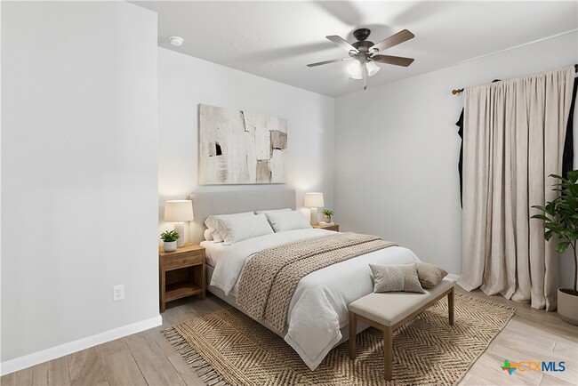 Building Photo - 3809 Donald Dr