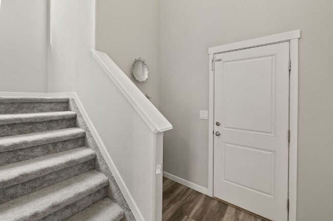 Building Photo - Beautiful 2 story home with 3 bedrooms in desirable Lorson Ranch Community.