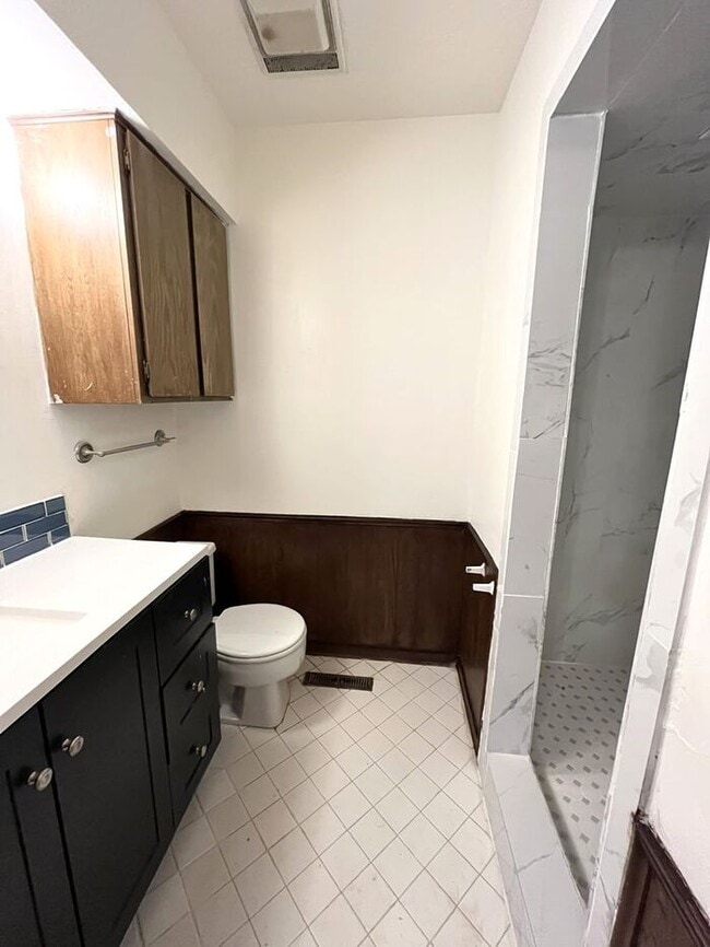 Building Photo - 2 Bed 2 Bath 2 Car Garage in Norman