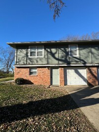 Building Photo - 3/1.5 Duplex in Lee's Summit