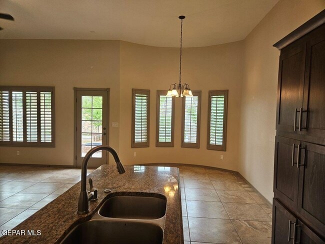 Building Photo - 7116 Copper Town Dr