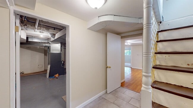 Building Photo - 7030 Clayton Rd