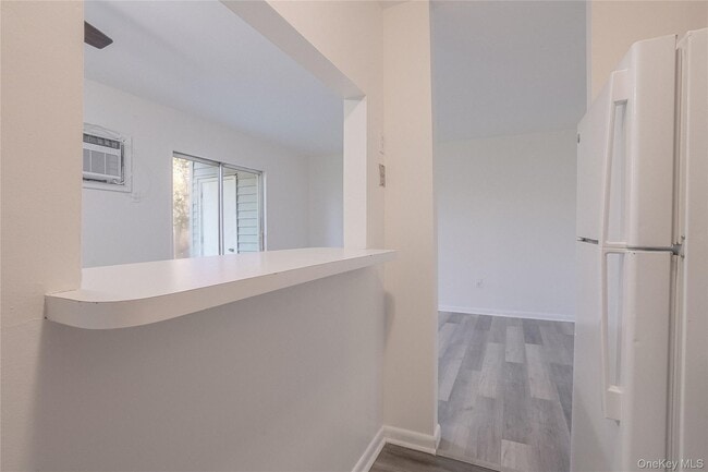 Building Photo - 3 Locust Ct