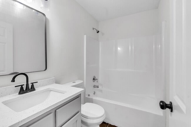 Building Photo - 8334 Manhatten Dr