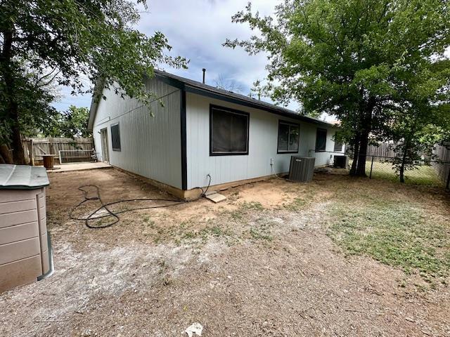 Building Photo - 3701 Leafield Dr