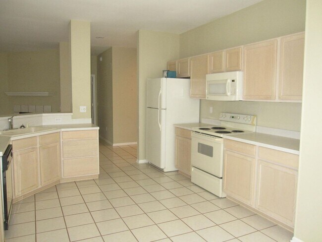 Building Photo - Sun City 55 + Community