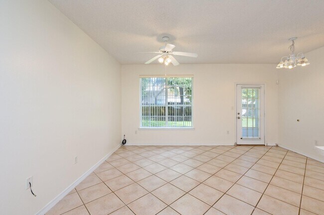 Building Photo - 416a Bear Rd