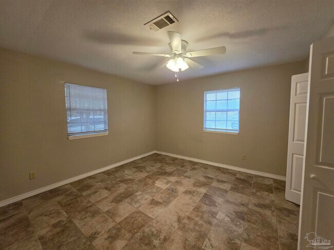 Building Photo - 7816 Sabra Dr