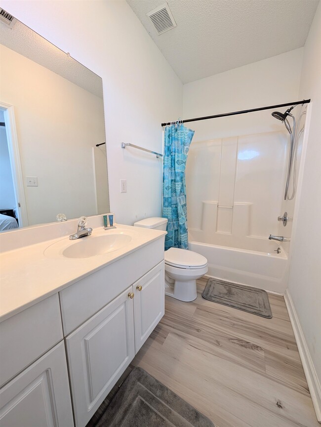 Building Photo - 9754 Leyland Dr