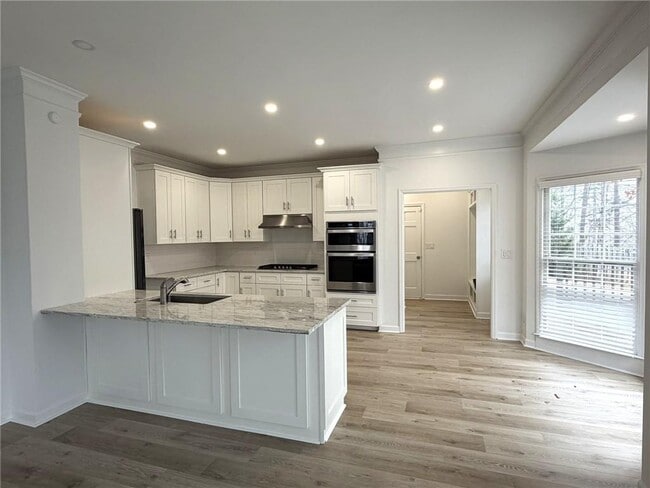 Building Photo - 4865 Chesterfield Ct