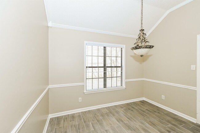 Building Photo - 7764 Shadow Glen Ln