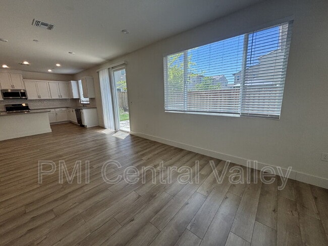 Building Photo - 3226 Tibidabo St