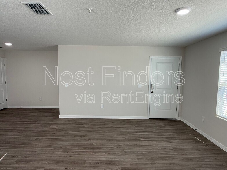 Building Photo - 11454 Oakfield Ct