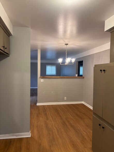 Building Photo - 1034 McKeighan Ave