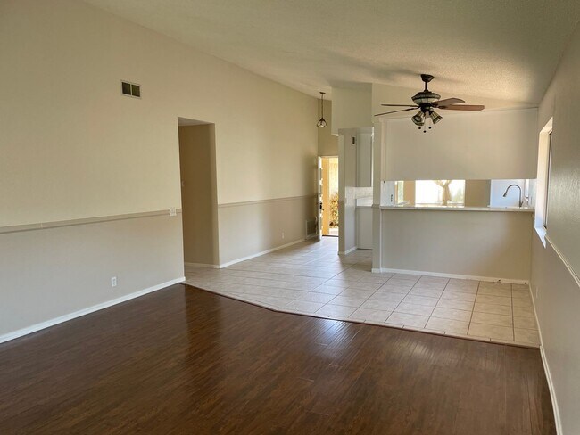 Building Photo - One story home in Mission Oaks near Las Colinas
