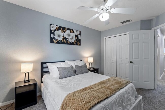 Building Photo - 546 Windsor Pl