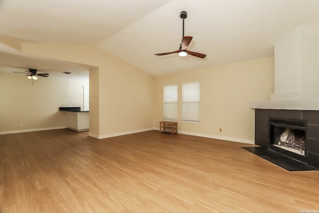 Building Photo - 362 Cypressway Dr