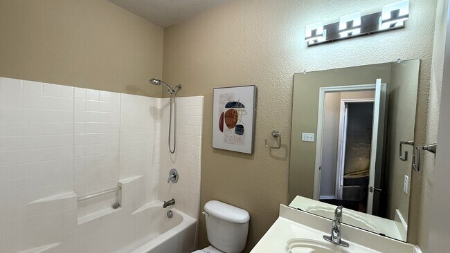 Building Photo - 507 Mesa Ridge Ct