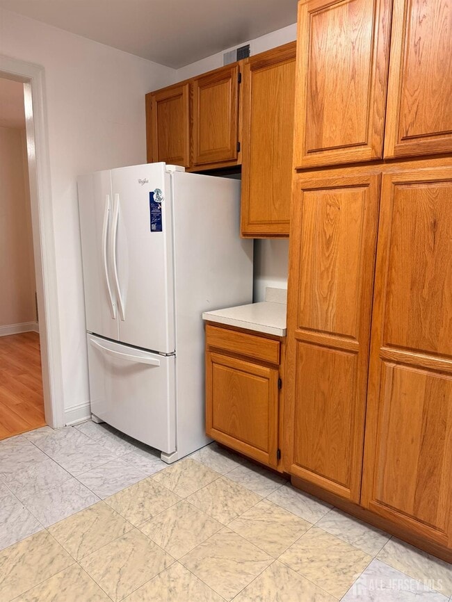 Building Photo - 616 Middlesex Ave