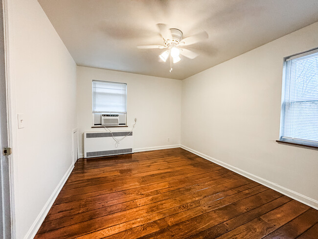 Bedroom - 6408 Kennedy Ave